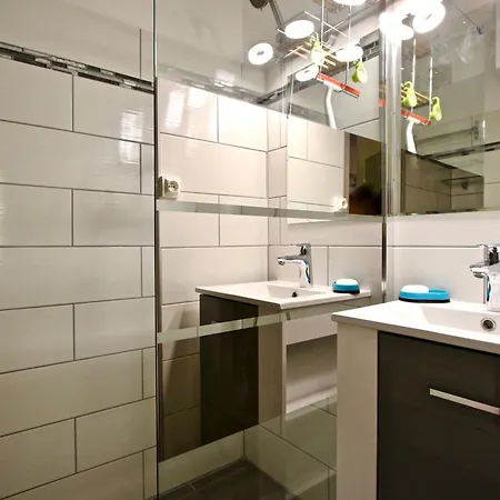 Apartman Cabine, Balcon Sud, Pied Des Pistes - Fr-1-549-48